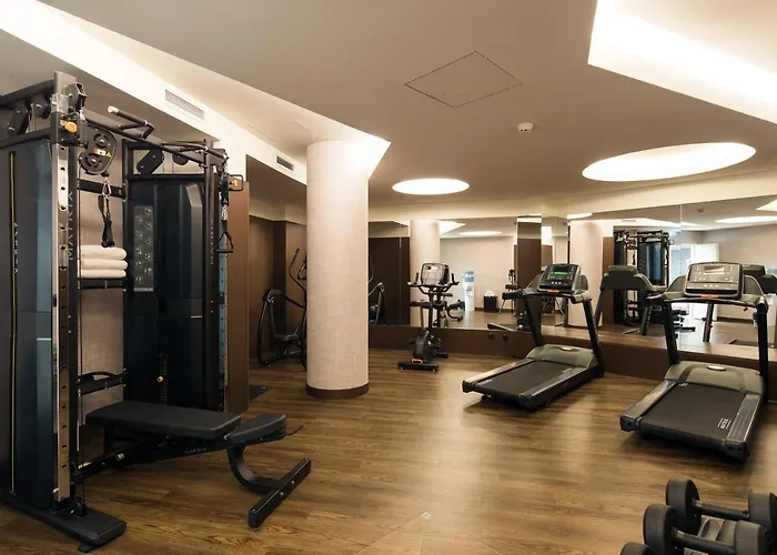 Otel Pestana - A Brasileira, Center & Heritage Building