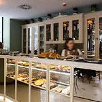 Hotel Pestana - A Brasileira, Center & Heritage Building