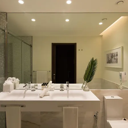 Hotel Pestana - A Brasileira, Center & Heritage Building Oporto