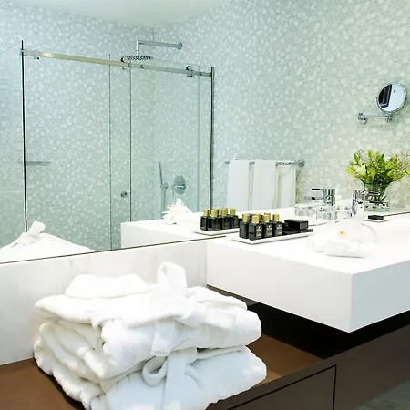 Pestana - A Brasileira, Center & Heritage Building Hotel Oporto
