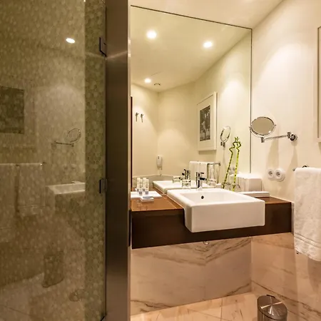 Pestana - A Brasileira, Center & Heritage Building Hotel 5*