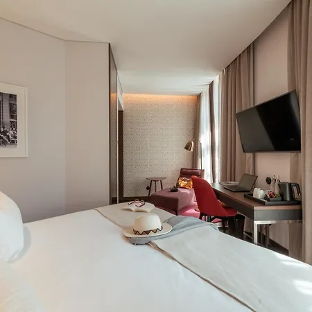 Hotel Pestana - A Brasileira, Center & Heritage Building 5*