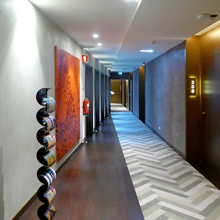 Pestana - A Brasileira, Center & Heritage Building Otel