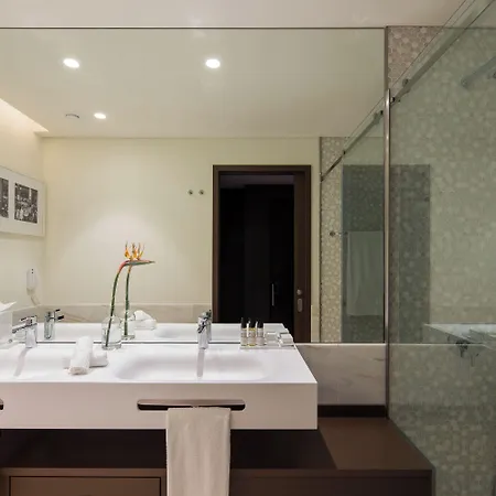 Pestana - A Brasileira, Center & Heritage Building Hotel