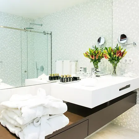 Pestana - A Brasileira, Center & Heritage Building 5*