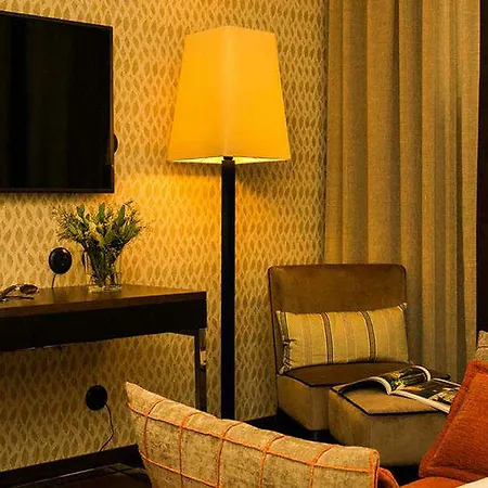 Pestana - A Brasileira, Center & Heritage Building Hotel