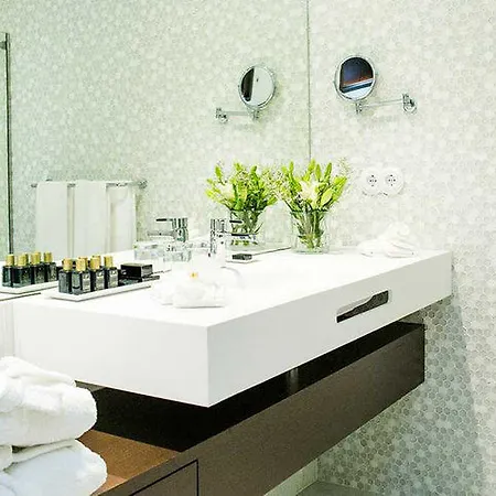 Hotel Pestana - A Brasileira, Center & Heritage Building Oporto