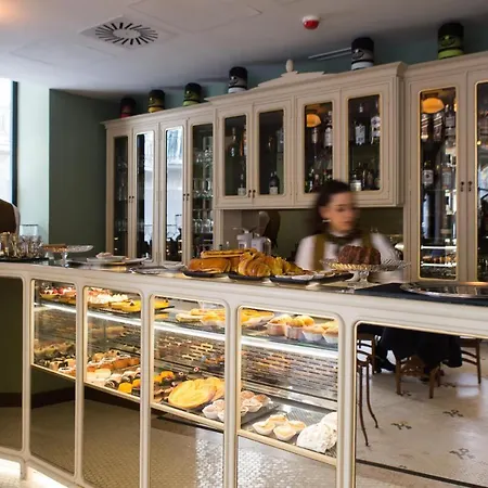 Hotel Pestana - A Brasileira, Center & Heritage Building