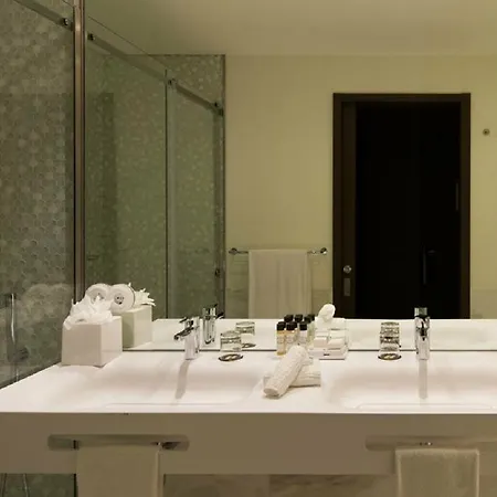 Pestana - A Brasileira, Center & Heritage Building Oporto