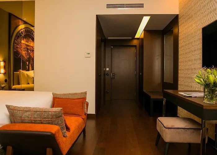Hotel Pestana - A Brasileira, Center & Heritage Building 5*