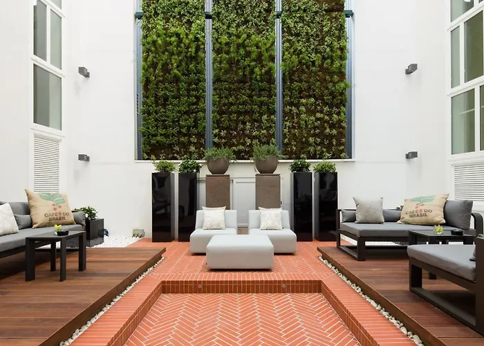 Hotel Pestana - A Brasileira, Center & Heritage Building 5*