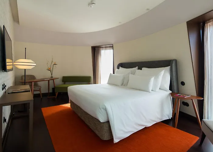 Hotel Pestana - A Brasileira, Center & Heritage Building Oporto